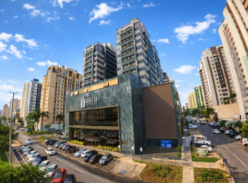 Manhattan Shopping  Slide 0